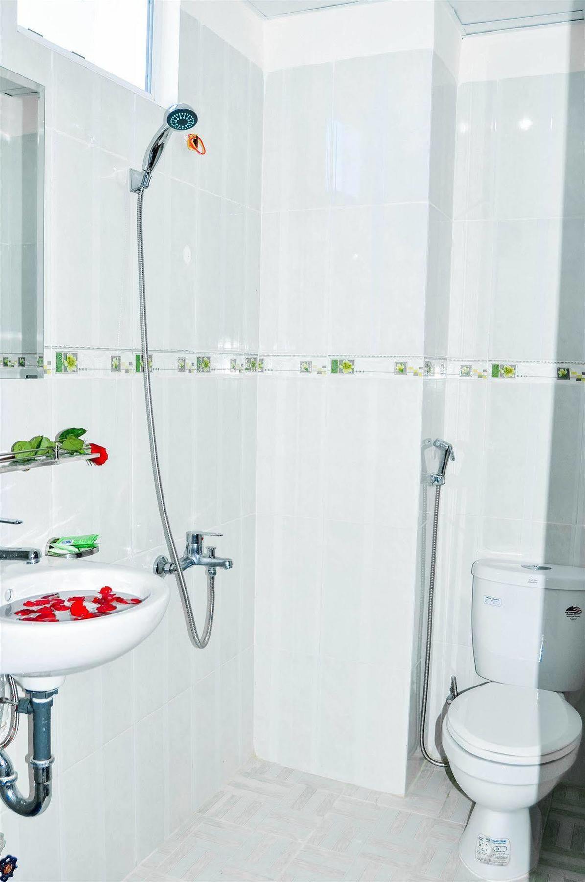 Thien Thanh Hotel - E Dragon Nha Trang Zewnętrze zdjęcie